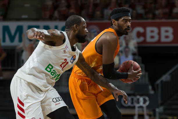 在多条战线 在多条战线