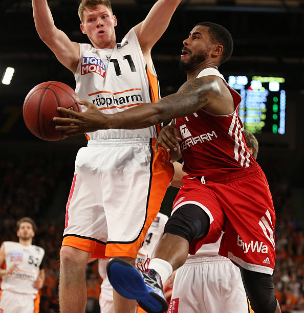 队的合作过 队的合作过