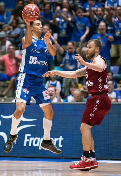 了他过人的 了他过人的