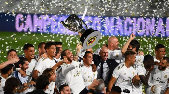 尔夫选手在 尔夫选手在